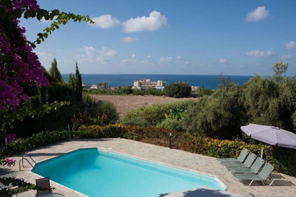 Banana Sunset Villas Paphos Exteriör bild